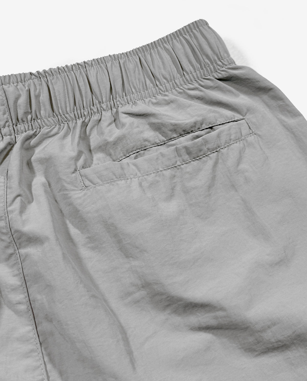COLLEGE LOGO Nylon Pants [Gray × Neon Green]